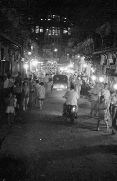รวมภาพเมืองไทยสมัยก่อน (2/3) พอเดาได้ไหมครับ ว่าคือตรงไหนบ้าง